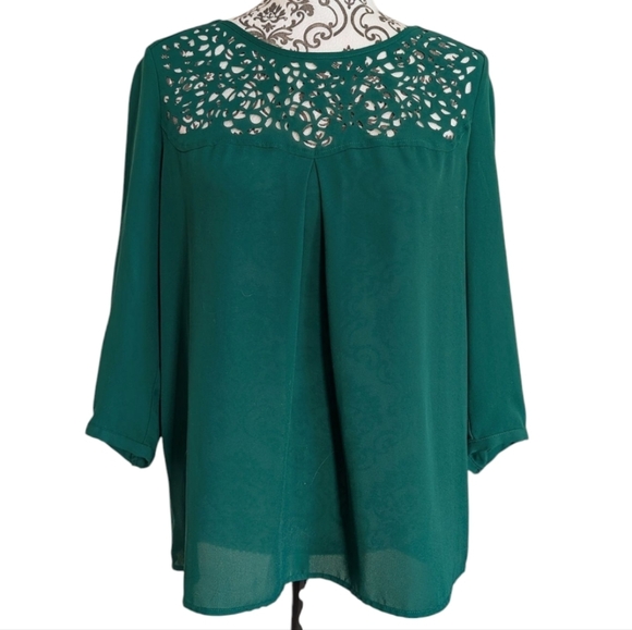 HD in Paris Anthropologie Dara Blouse Laser Cut Boho Twee Kelly Green Women 6 - Picture 2 of 13